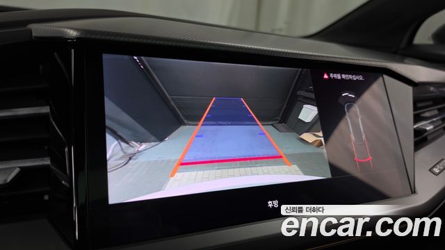 Audi Q4 e-tron 2022 — photo 21