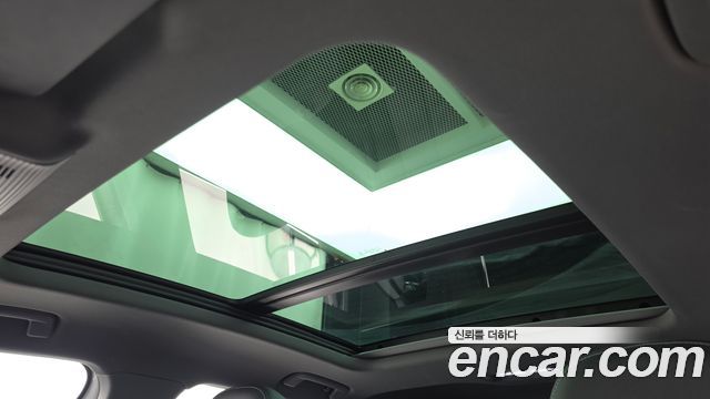 Audi Q4 e-tron 2022 — photo 25