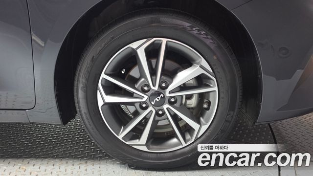 Kia K3 2023 — photo 7