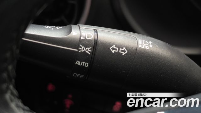 Kia K3 2023 — photo 30