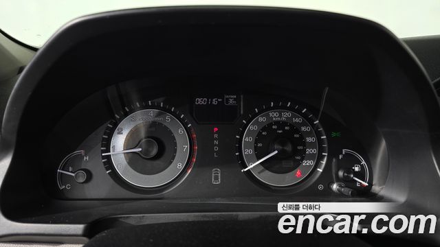 Honda Odyssey 2016 — photo 8