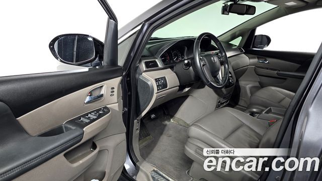 Honda Odyssey 2016 — photo 10