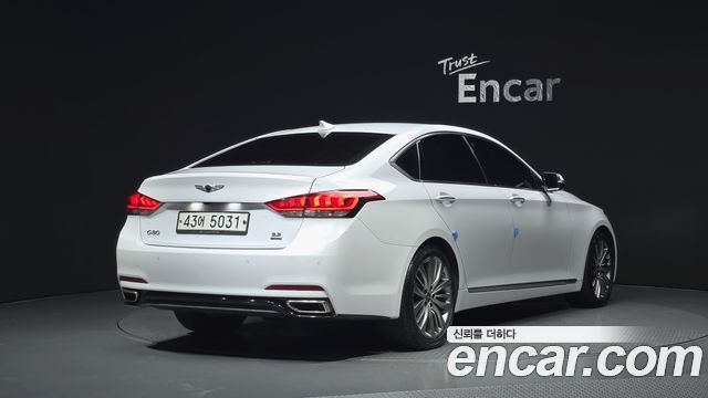 Genesis G80 2017 — photo 2