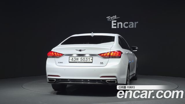 Genesis G80 2017 — photo 4