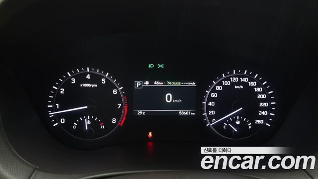 Genesis G80 2017 — photo 11