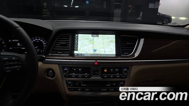 Genesis G80 2017 — photo 20