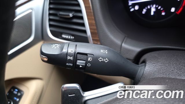 Genesis G80 2017 — photo 26