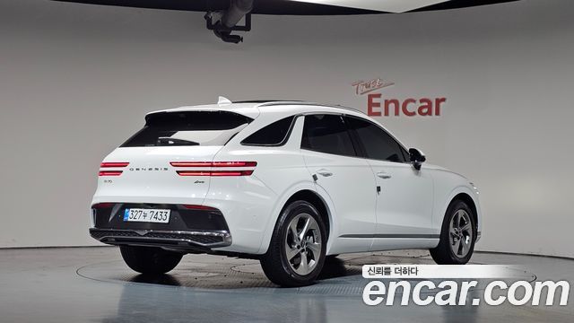 Genesis GV70 2025 — photo 2