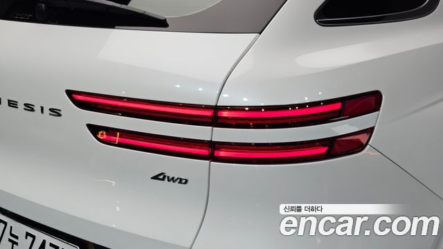 Genesis GV70 2025 — photo 9
