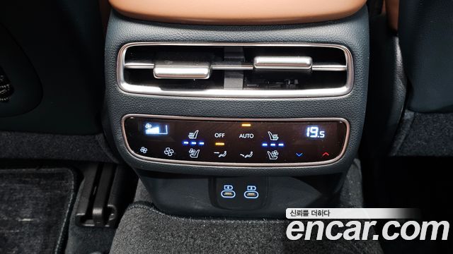 Genesis GV70 2025 — photo 27
