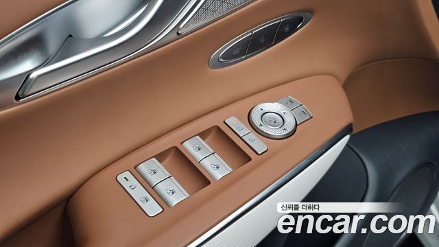 Genesis GV70 2025 — photo 28