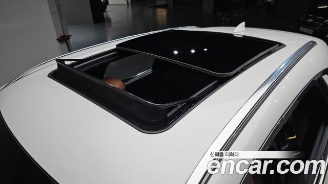 Genesis GV70 2025 — photo 30