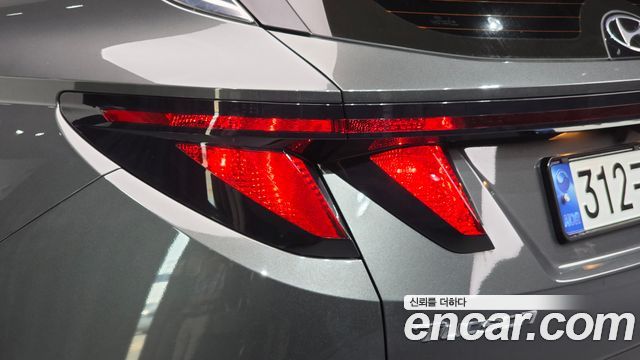 Hyundai Tucson 2023 — photo 9