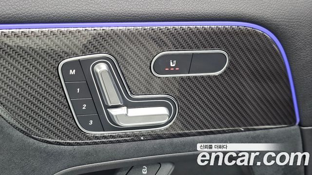 Mercedes-Benz GLA-Class 2023 — photo 22