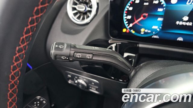 Mercedes-Benz GLA-Class 2023 — photo 15