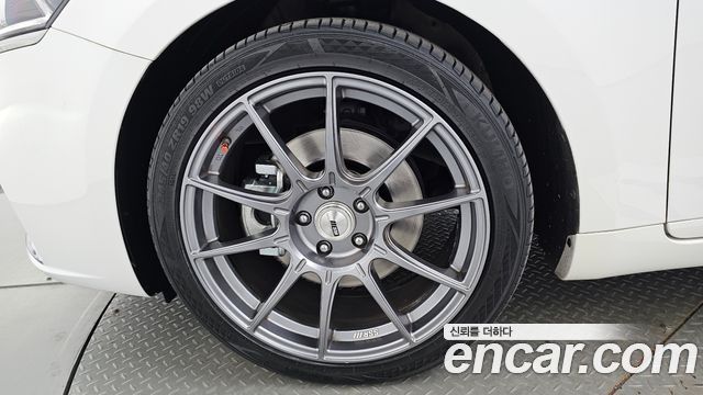 Kia K7 2018 — photo 5