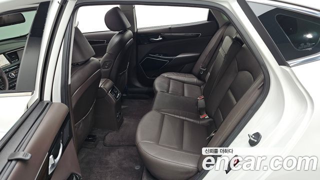 Kia K7 2018 — photo 17