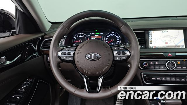 Kia K7 2018 — photo 18