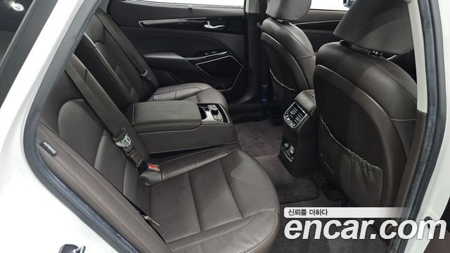 Kia K7 2018 — photo 30