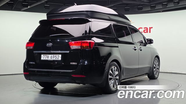 Kia Canival 2015 — photo 2