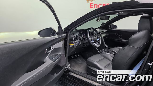 Hyundai Veloster 2019 — photo 13
