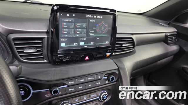 Hyundai Veloster 2019 — photo 21