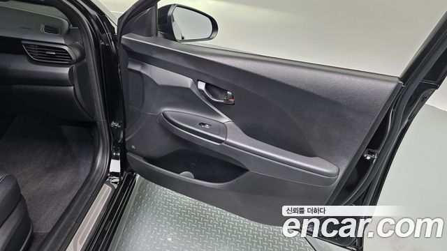 Hyundai Veloster 2019 — photo 14