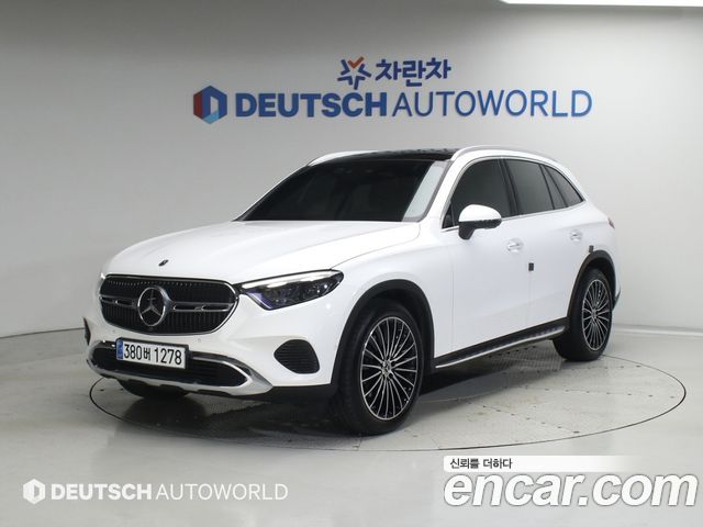 Mercedes-Benz GLC-Class 2025 — photo 1