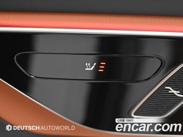 Mercedes-Benz GLC-Class 2025 — photo 16