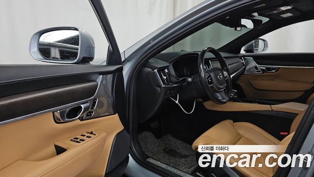Volvo V90 2018 — photo 10