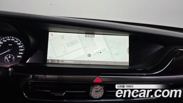 Genesis G90 2019 — photo 14