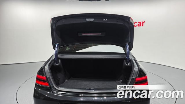 Genesis G90 2019 — photo 20