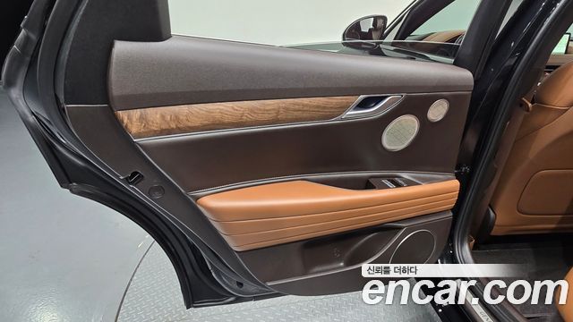 Genesis G80 2022 — photo 15