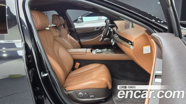 Genesis G80 2022 — photo 16