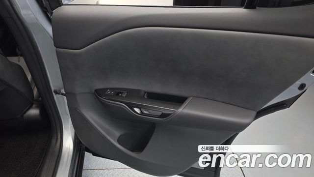 Lexus RZ 2023 — photo 15
