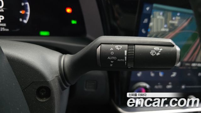Lexus RZ 2023 — photo 29