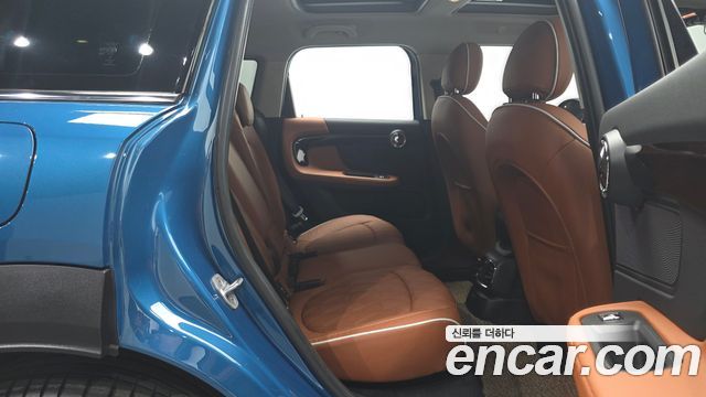 Mini Countryman 2021 — photo 11