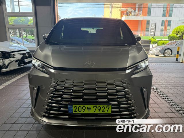 Lexus LM 2025 — photo 3