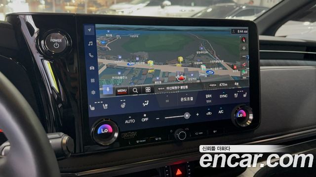 Lexus LM 2025 — photo 10