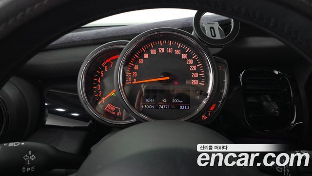 Mini Cooper 2022 — photo 11