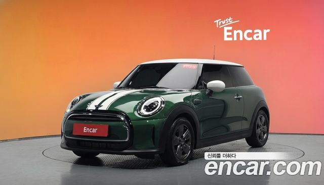 Mini Cooper 2022 — photo 1