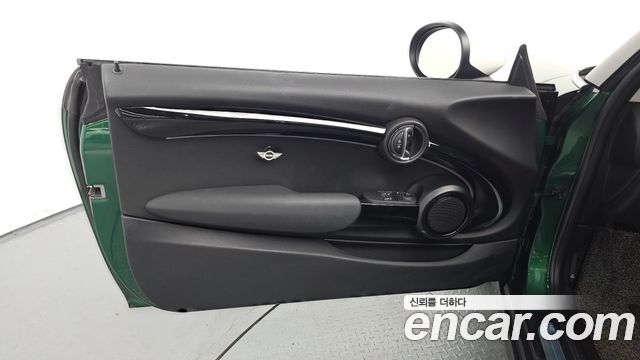 Mini Cooper 2022 — photo 14