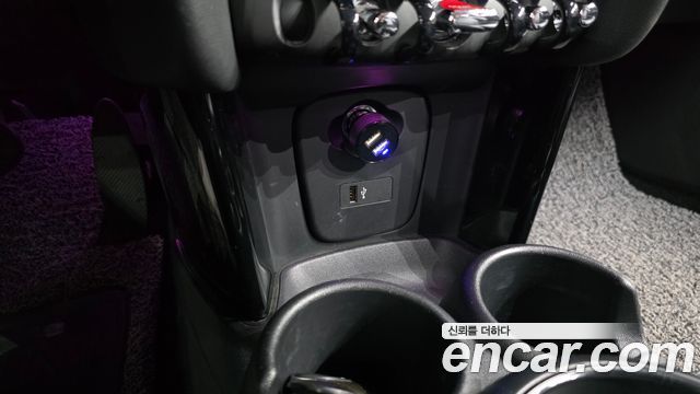 Mini Cooper 2022 — photo 29
