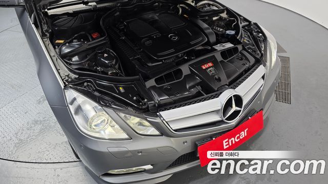 Mercedes-Benz E-Class 2013 — photo 6