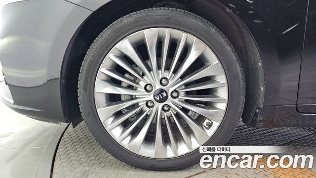 Kia K7 2017 — photo 5