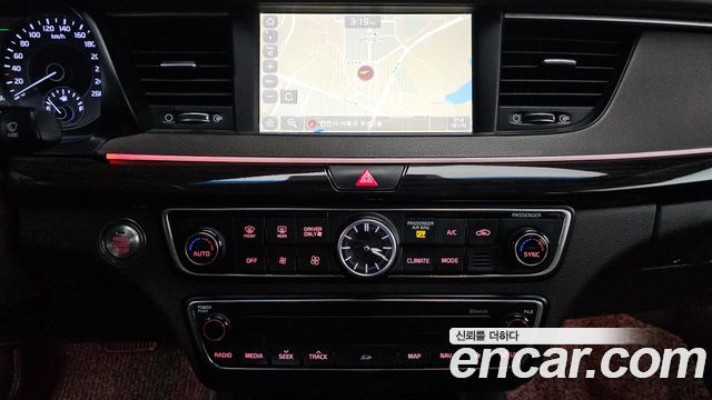 Kia K7 2017 — photo 16
