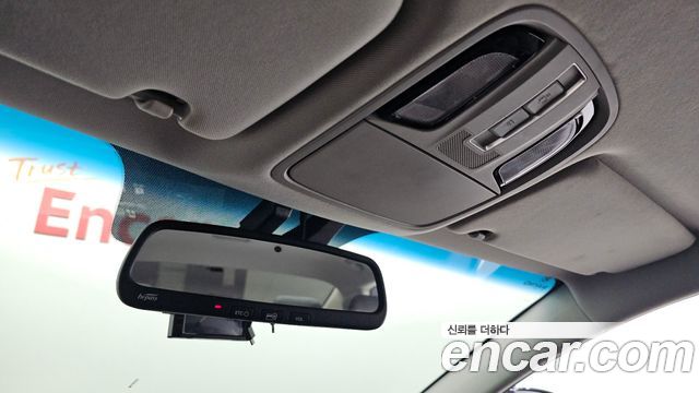 Kia K7 2017 — photo 18