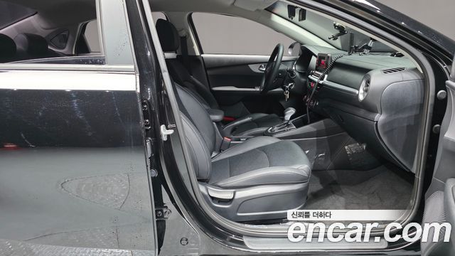 Kia K3 2023 — photo 11