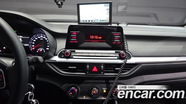 Kia K3 2023 — photo 17