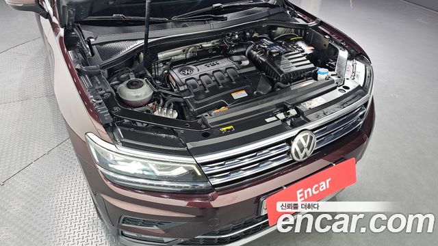 Volkswagen Tiguan 2018 — photo 6